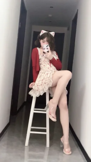 《限定女友》｜Bangni邦尼 · 40张写真、11 个视频