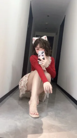 《限定女友》｜Bangni邦尼 · 40张写真、11 个视频