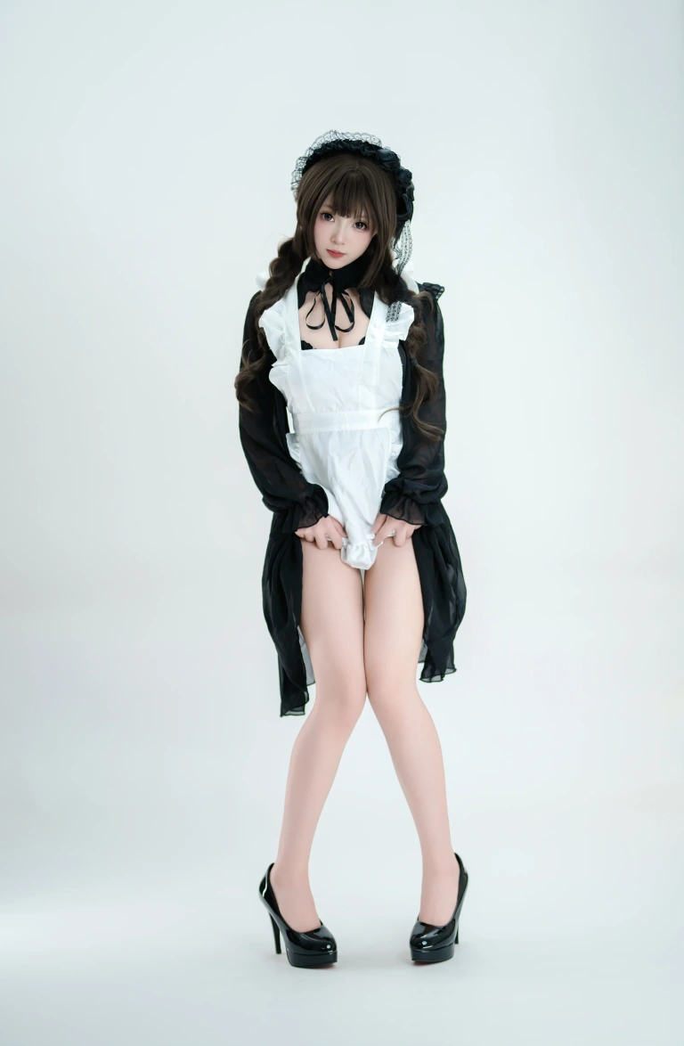 《枪械女仆》｜Bangni邦尼 · 68张写真、6 个视频
