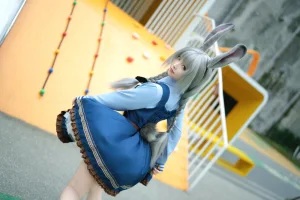 《兔子警官》｜Bangni邦尼 · 72张写真、8 个视频