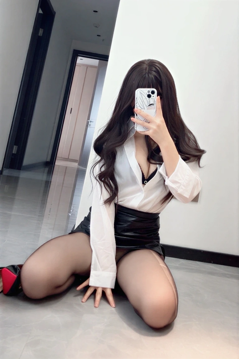《老师好 自摄》｜Bangni邦尼 · 21张写真、9 个视频