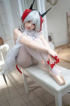 《明日方舟 W芭蕾舞者》｜Bangni邦尼 · 117张写真、5 个视频