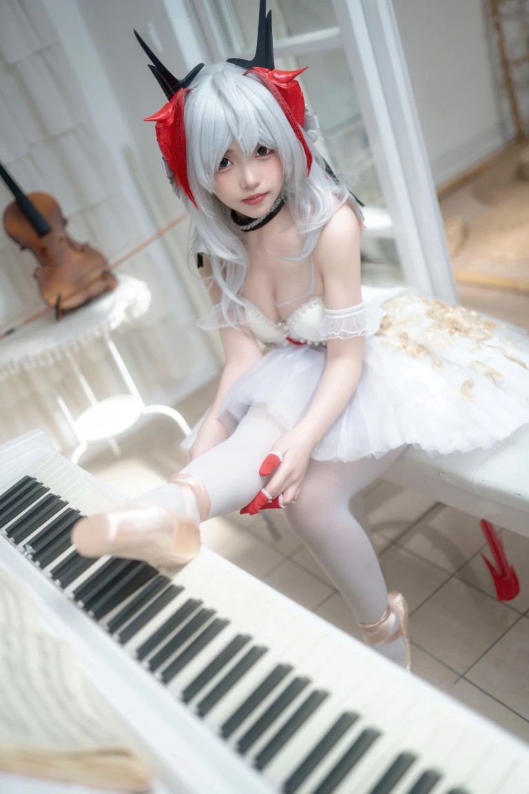 《明日方舟 W芭蕾舞者》｜Bangni邦尼 · 117张写真、5 个视频