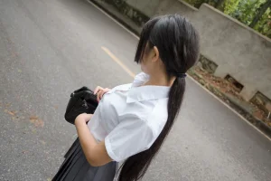 《BETA-005》｜森萝财团 · 75张写真