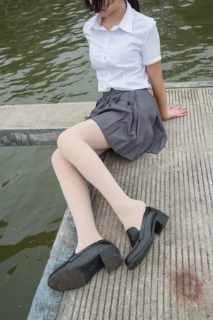《BETA-005》｜森萝财团 · 75张写真
