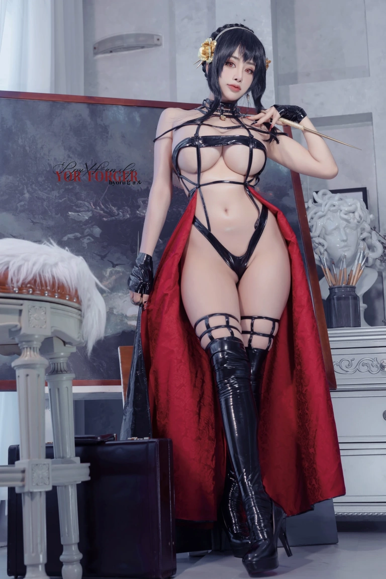 《Yor thorn princess》｜Byoru · 48张写真、8 个视频