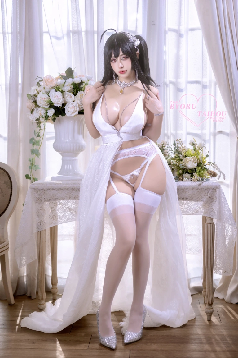 《Taihou wedding dress》｜Byoru · 52张写真、8 个视频