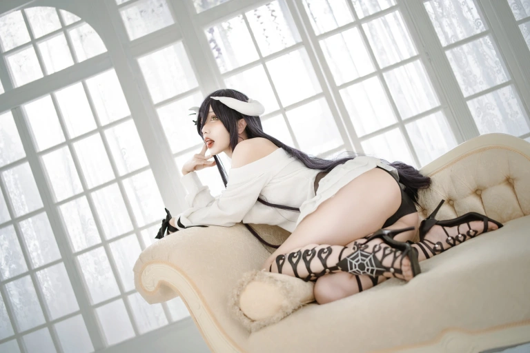 《雅儿贝德》｜切切celia · 39张写真