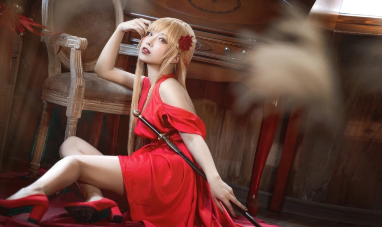 《刀剑神域 亚丝娜礼服》｜切切celia · 28张写真