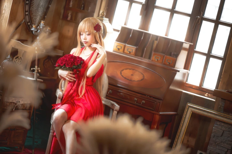 《刀剑神域 亚丝娜礼服》｜切切celia · 28张写真