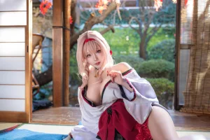 《NIKKE 黑红莲》｜切切celia · 39张写真