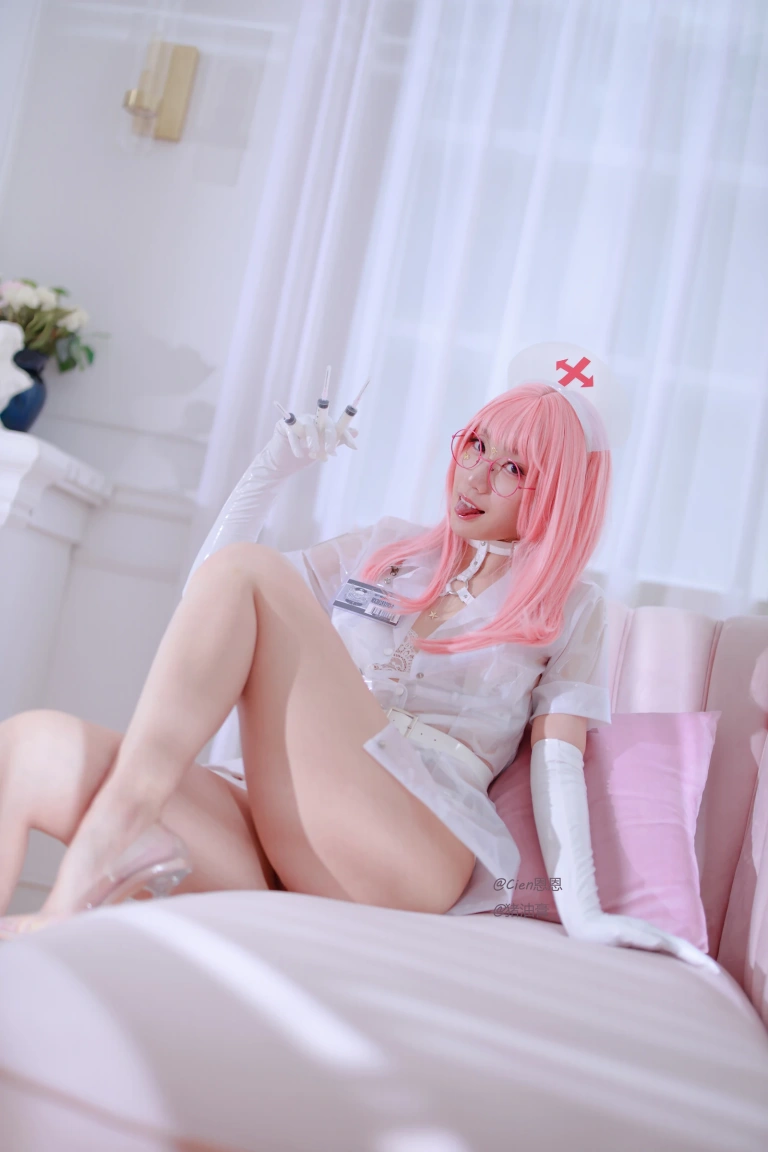 《护士》｜Cien恩恩 · 18张写真