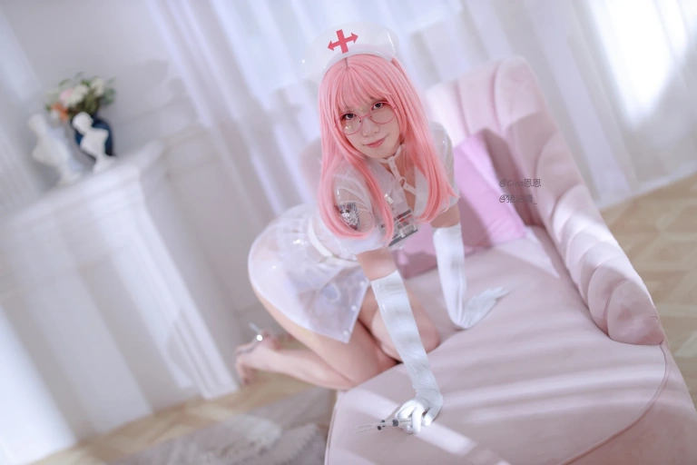 《护士》｜Cien恩恩 · 18张写真