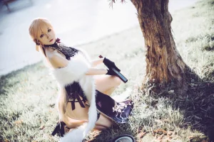 《少女前线 紫雨心》｜coser衣衣 · 14张写真