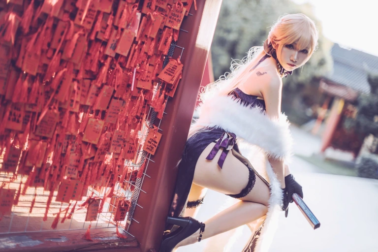 《少女前线 紫雨心》｜coser衣衣 · 14张写真
