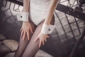 《加藤惠兔女郎》｜coser衣衣 · 52张写真