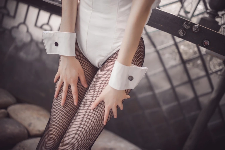 《加藤惠兔女郎》｜coser衣衣 · 52张写真