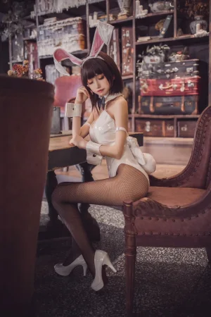 《加藤惠兔女郎》｜coser衣衣 · 52张写真