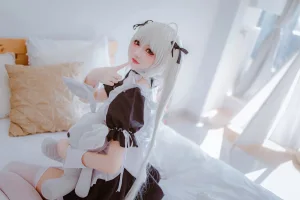 《穹妹女仆》｜coser衣衣 · 28张写真