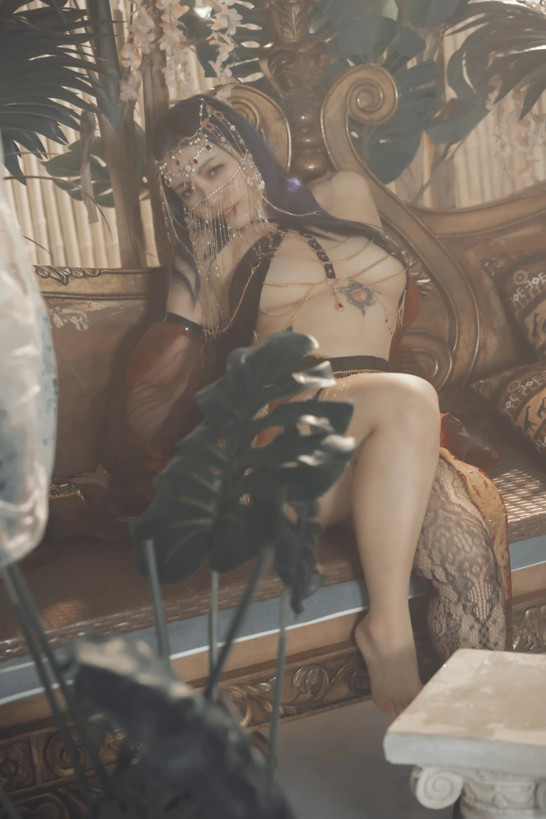 《深渊舞娘》｜珟_珏Dita · 45张写真、3 个视频