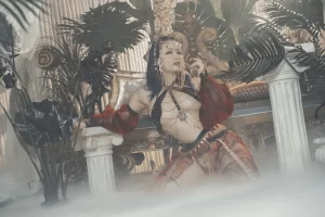 《深渊舞娘》｜珟_珏Dita · 45张写真、3 个视频
