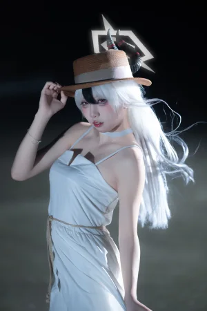 《加代子白裙》｜纸悦Etsu_ko · 20张写真