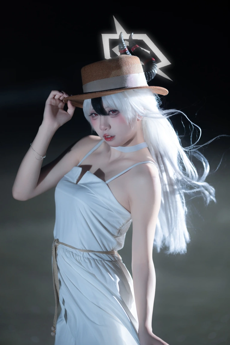 《加代子白裙》｜纸悦Etsu_ko · 20张写真