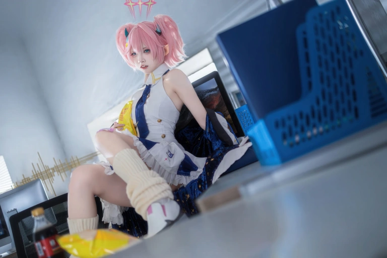 《桃香》｜纸悦Etsu_ko · 54张写真