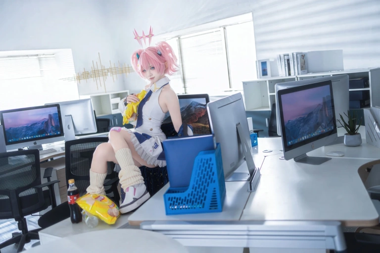 《桃香》｜纸悦Etsu_ko · 54张写真