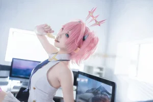 《桃香》｜纸悦Etsu_ko · 54张写真