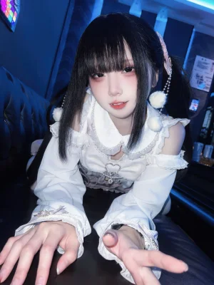 《与地雷系女子的ktv约会》｜纸悦Etsu_ko · 44张写真