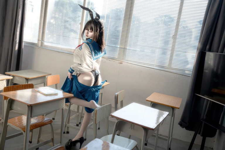 《水手服兔女郎》｜纸悦Etsu_ko · 63张写真