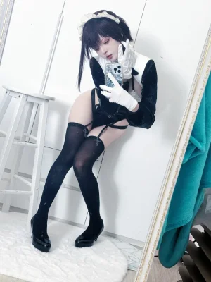 《叛逆女仆》｜纸悦Etsu_ko · 36张写真