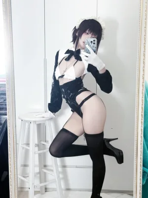 《叛逆女仆》｜纸悦Etsu_ko · 36张写真