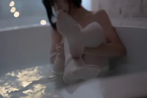 《2026年04月真爱特写包》｜纸悦Etsu_ko · 60张写真