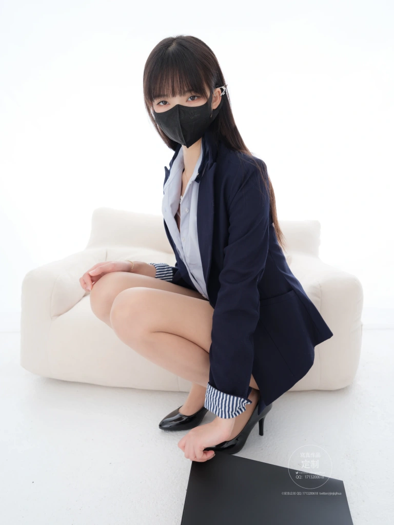 《EX-002》｜紧急企划 · 55张写真