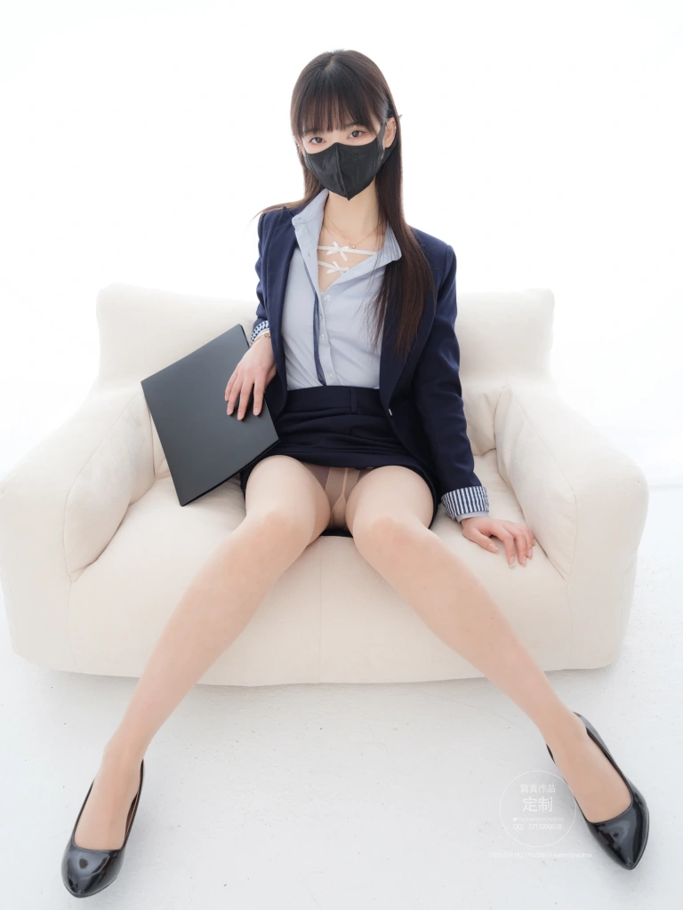 《EX-002》｜紧急企划 · 55张写真