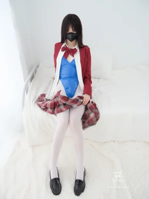 《EX-016》｜紧急企划 · 49张写真