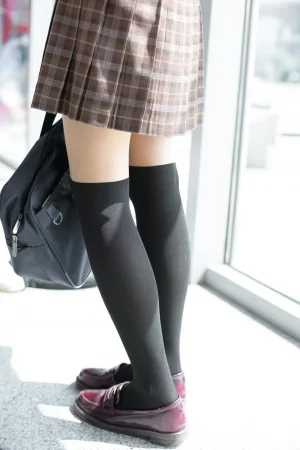 《FREE-005》｜森萝财团 · 64张写真
