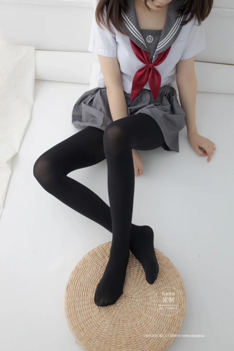 《G-002》｜紧急企划 · 60张写真