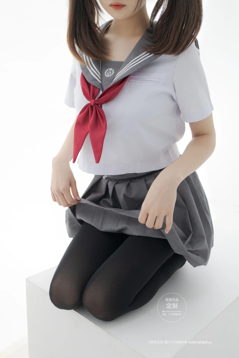 《G-002》｜紧急企划 · 60张写真