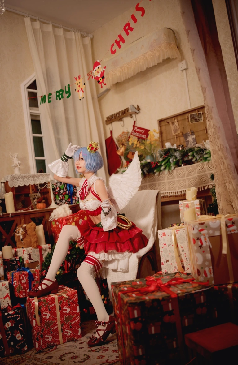 《圣诞蕾姆cos》｜花柒Hana · 22张写真