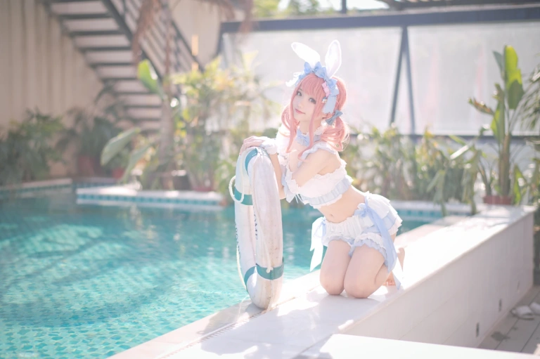 《夏日甜芯泳装写真》｜花柒Hana · 37张写真