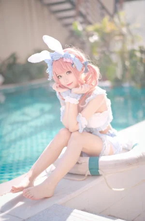《夏日甜芯泳装写真》｜花柒Hana · 37张写真