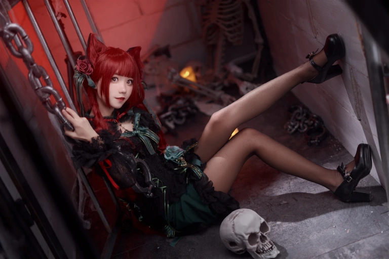 《火焰猫燐》｜花柒Hana · 10张写真