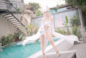《白金cos泳装》｜花柒Hana · 18张写真