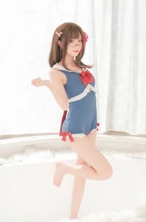 《白雪姬泳装》｜花柒Hana · 26张写真