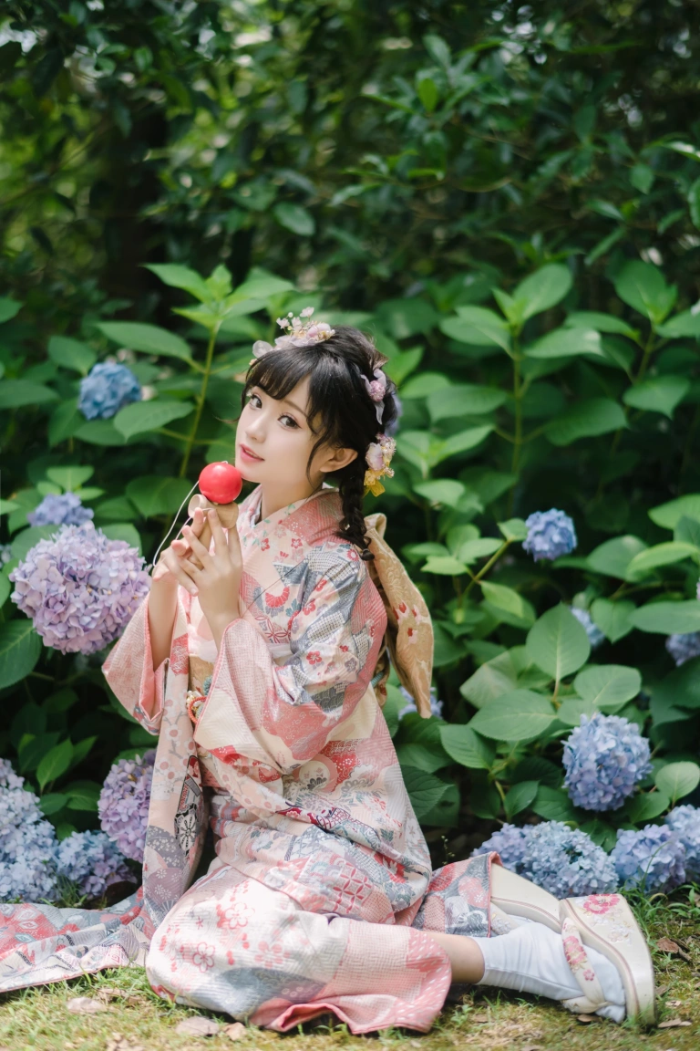 《绣球花和服》｜花柒Hana · 18张写真
