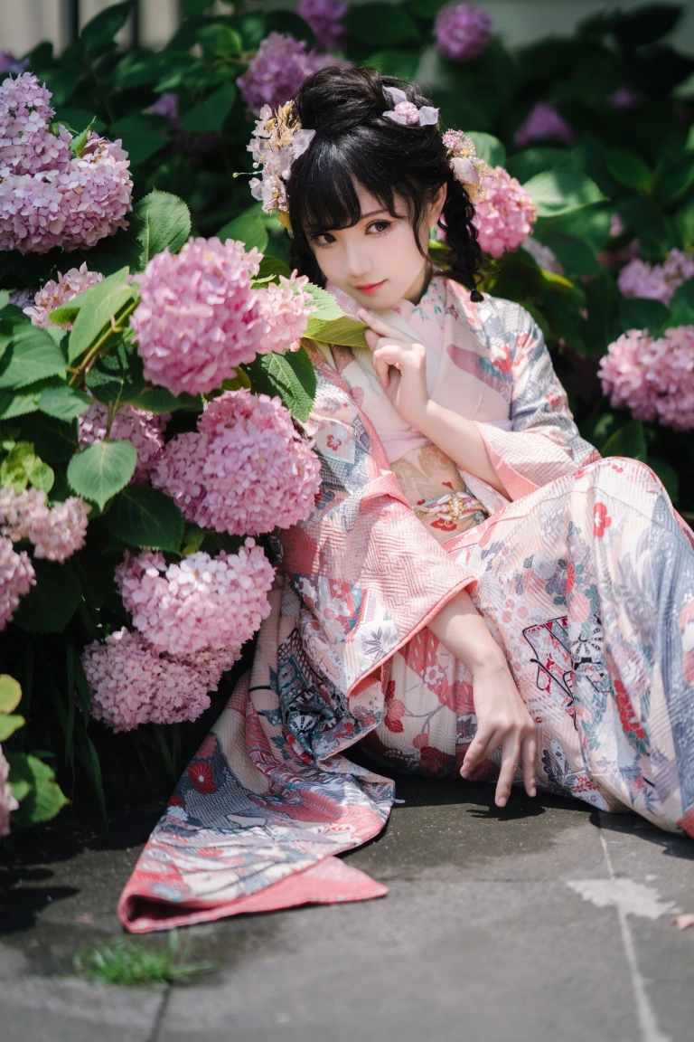 《绣球花和服》｜花柒Hana · 18张写真