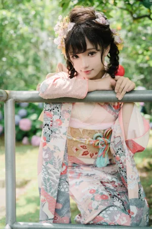《绣球花和服》｜花柒Hana · 18张写真